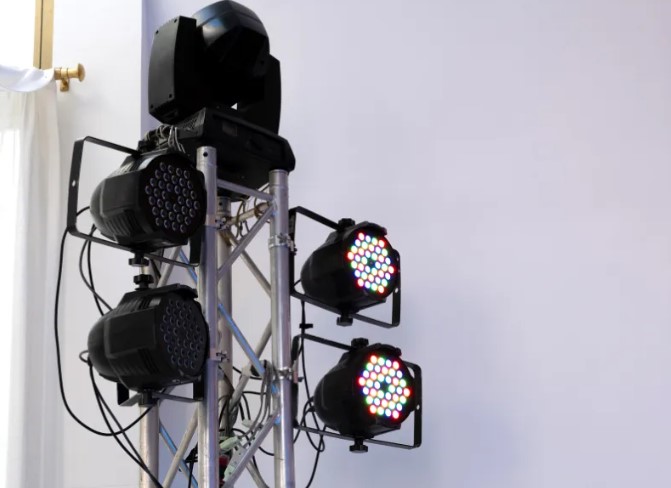 Bí quyết lựa chọn đèn Par LED có chất lượng tốt, phù hợp với nhu cầu và tiết kiệm nhất.